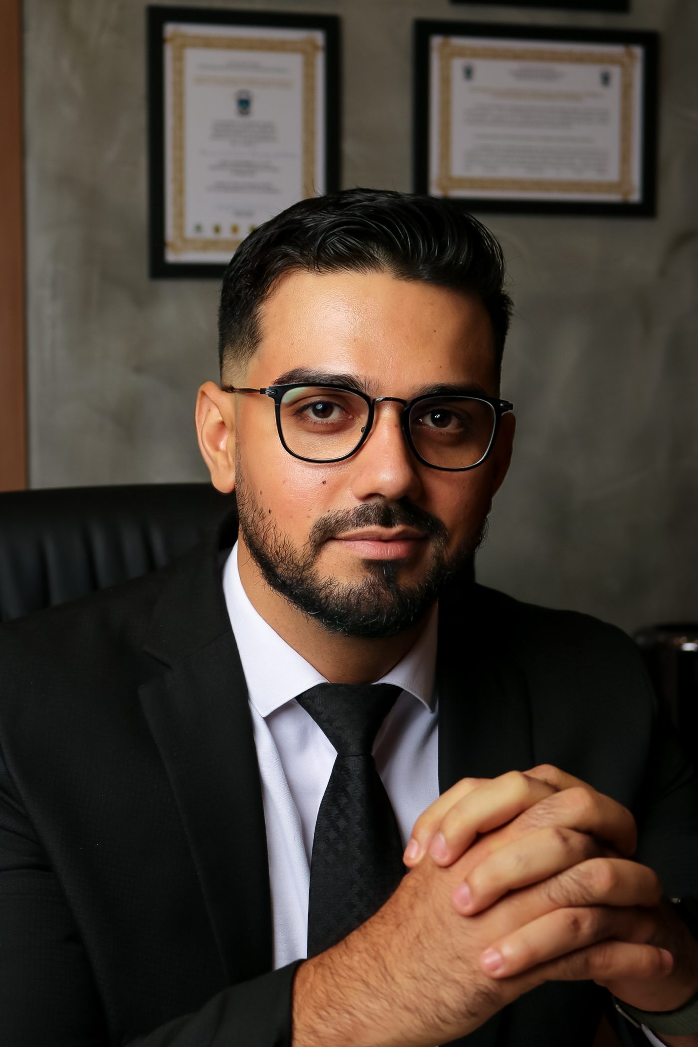 Dr. Rodrigo Cezar